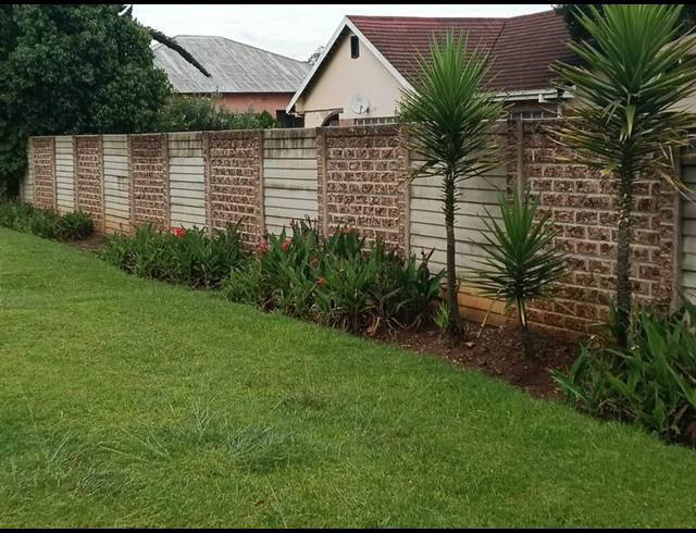 2 BEDROOM PROPERTY TO RENT IN SELECTION PARK